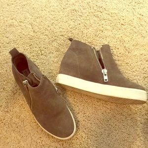 Steve Madden platform shoes